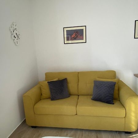 Apartments Carpe Diem Primošten الغرفة الصورة