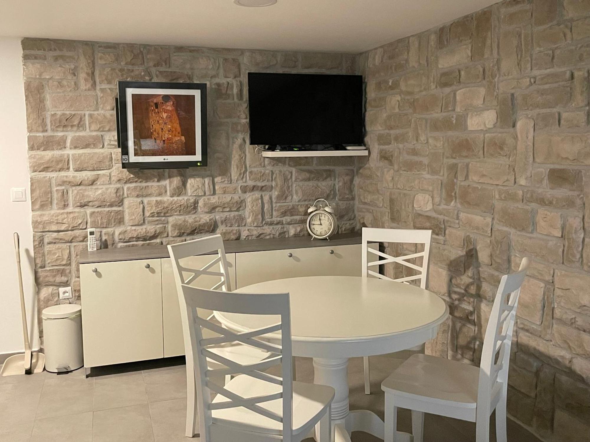 Apartments Carpe Diem Primošten الغرفة الصورة